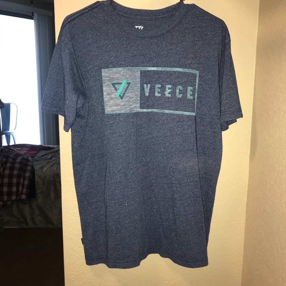 Men’s Veece Tee